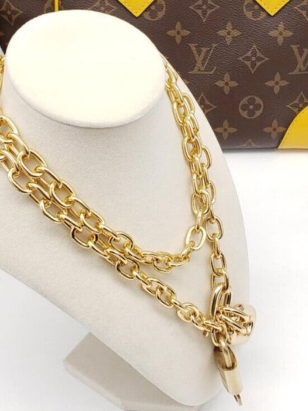 Authentic Louis Vuitton Gold Padlock with Unbranded Gold plated Chain - Picture 3 of 9